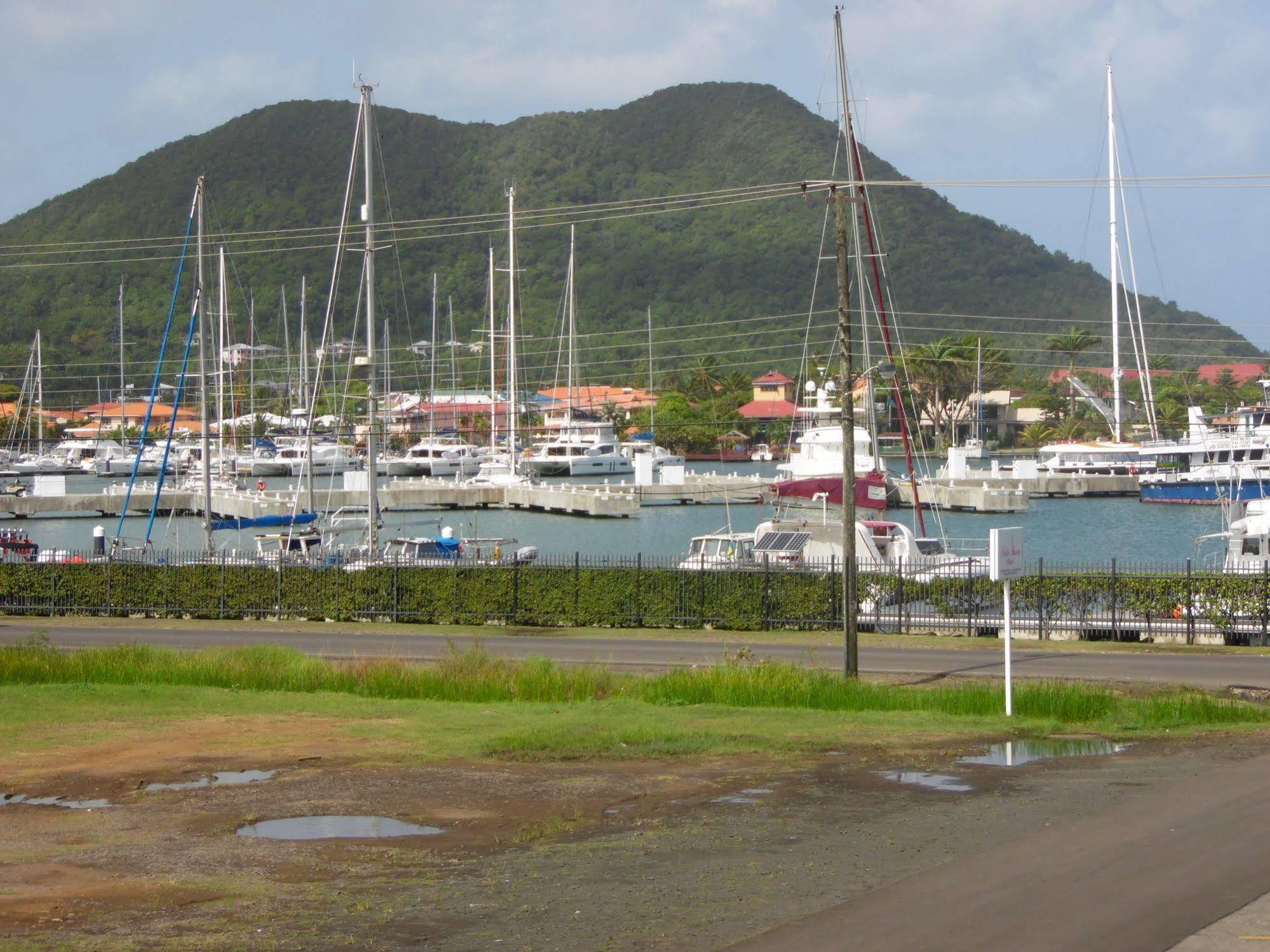 Bay Gardens Marina Haven Hotel Gros Islet Exterior photo